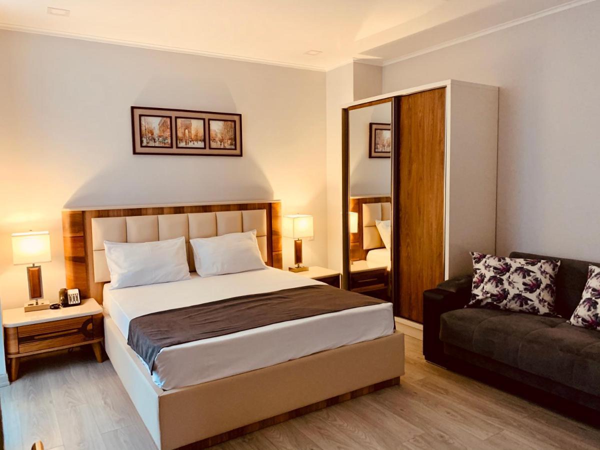 Hotel Tsereteli Palace Batoumi Extérieur photo