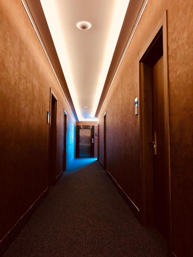 Hotel Tsereteli Palace Batoumi Extérieur photo