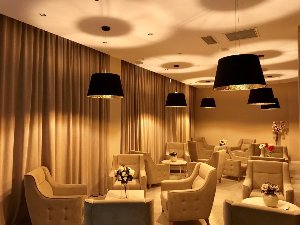 Hotel Tsereteli Palace Batoumi Extérieur photo