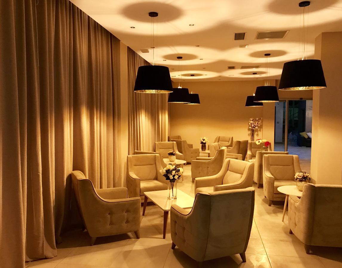 Hotel Tsereteli Palace Batoumi Extérieur photo